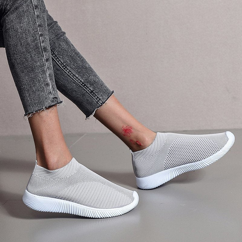 Women's sports shoes with elastic upper material and non-slip sole Ivyshape
