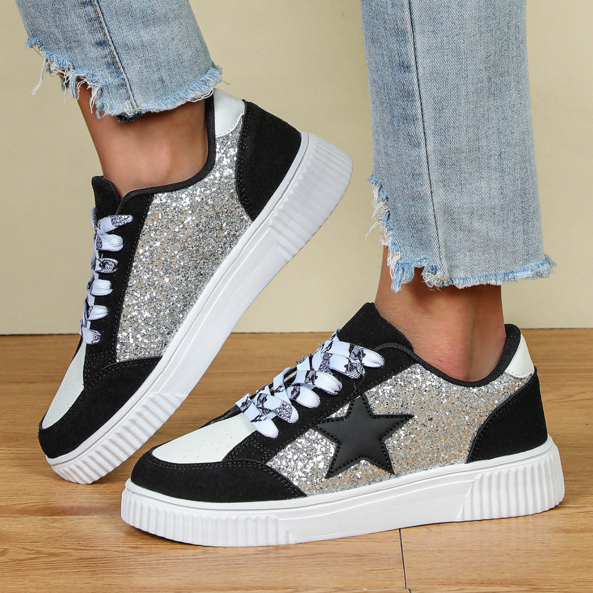 Women Sparkling Sneakers with Glittering Surface and Sporty Design Ivyshape