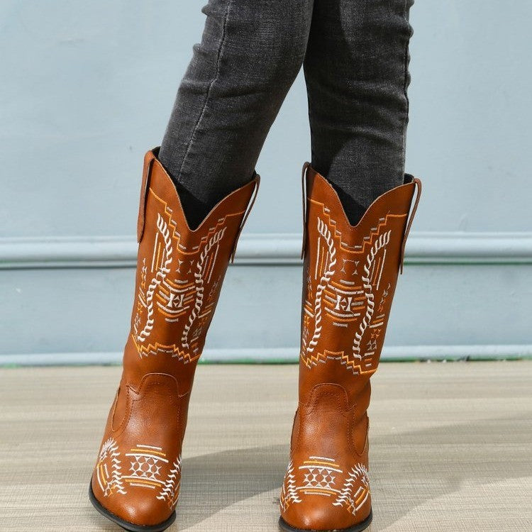 Women’s cowboy boots with intricate embroidery Ivyshape