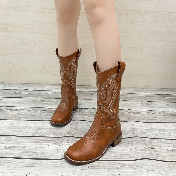 Women's Cowboy Boots with Detailed Embroidery Ivyshape