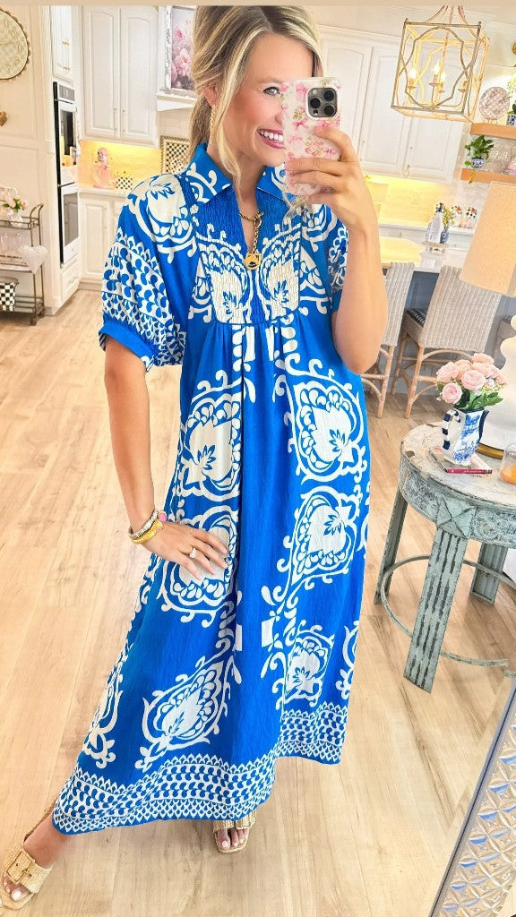 Women’s maxi dress in boho style with floral pattern and casual cut Ivyshape