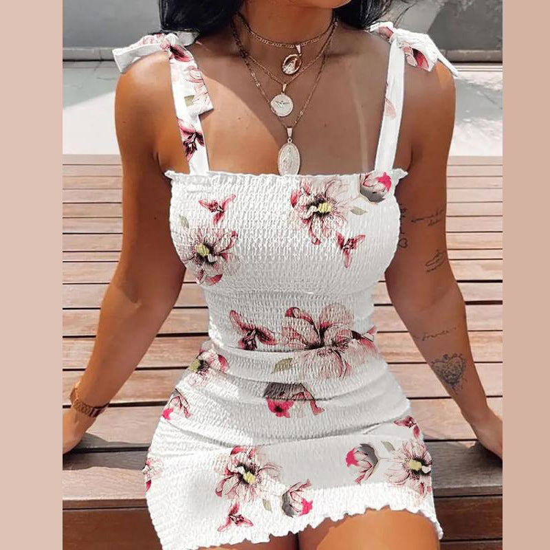 Women’s short dress with floral print and lace straps Ivyshape