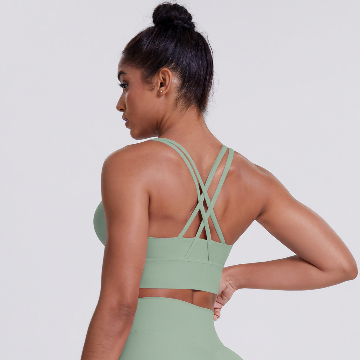 Ladies Sports Bra with Innovative Cross-Back Design and Breathable Properties Ivyshape