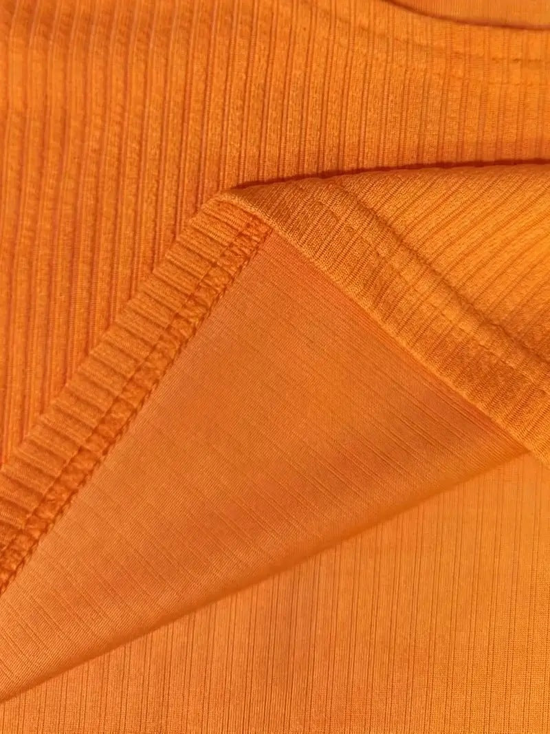 Ladies sporty two-piece set with elastic waistband and casual fit Ivyshape