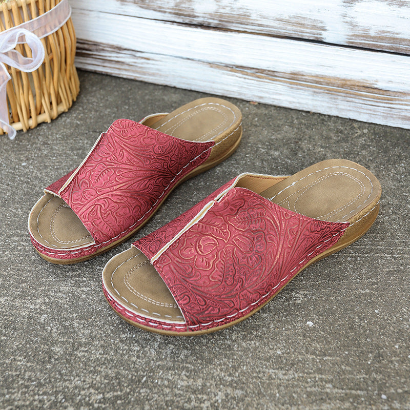 Ladies' clog sandals with fashionable pattern and flexible footbed Ivyshape