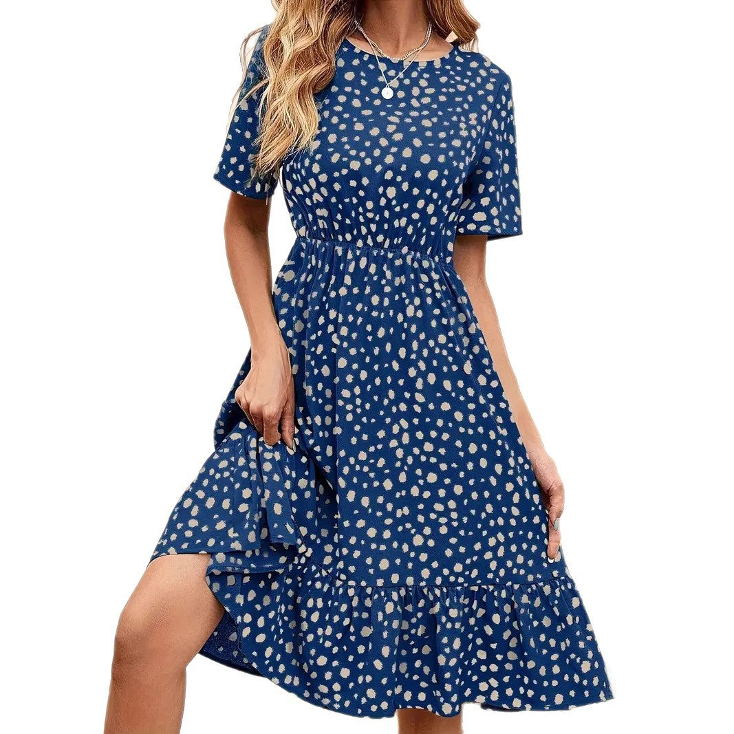 Ladies casual cotton dress with voluminous skirt and dots Ivyshape