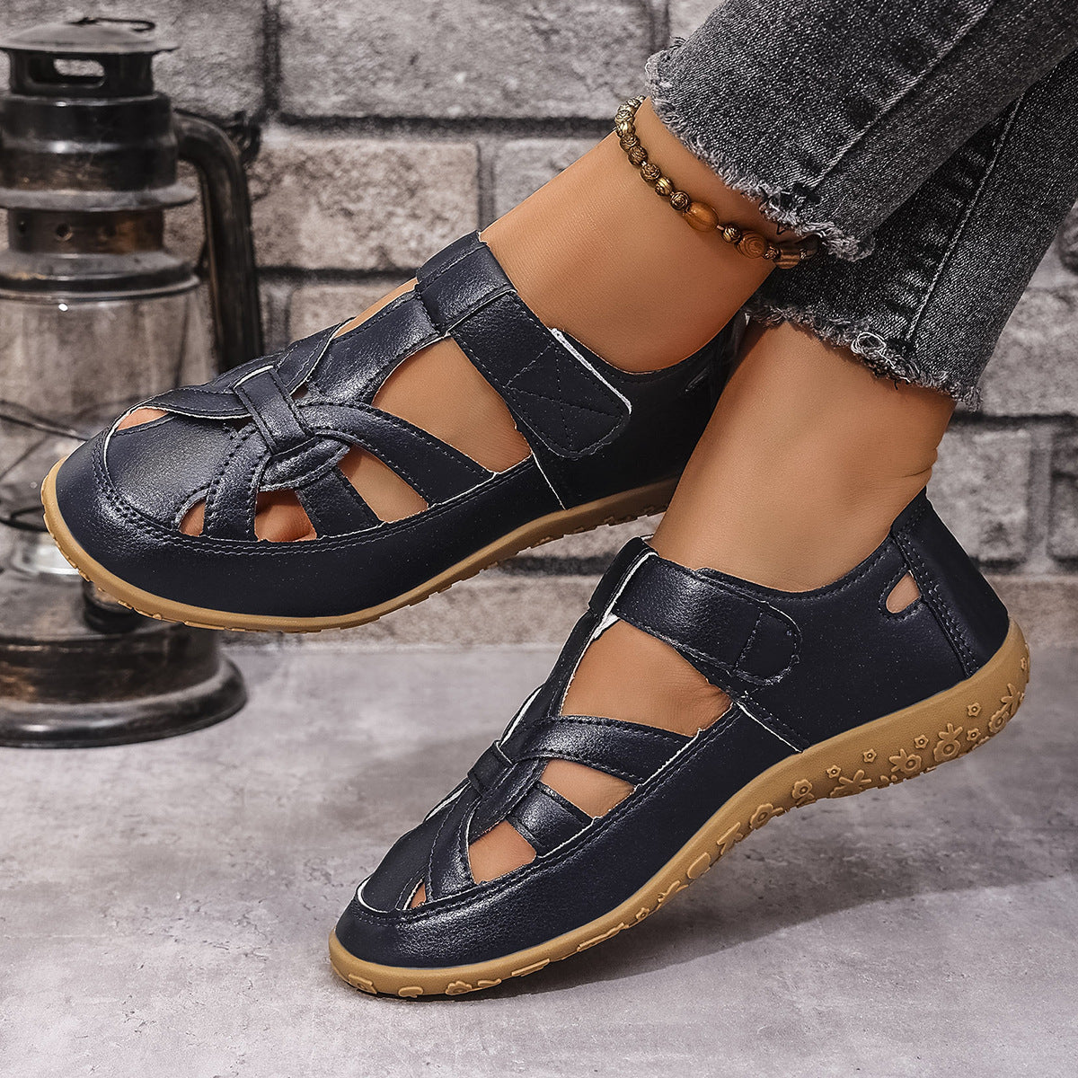 Women's casual shoes with adjustable strap design and non-slip sole Ivyshape