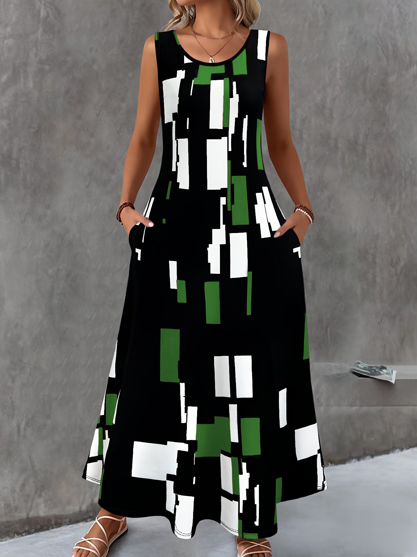 Women's maxi dress with colorful graphic design Ivyshape