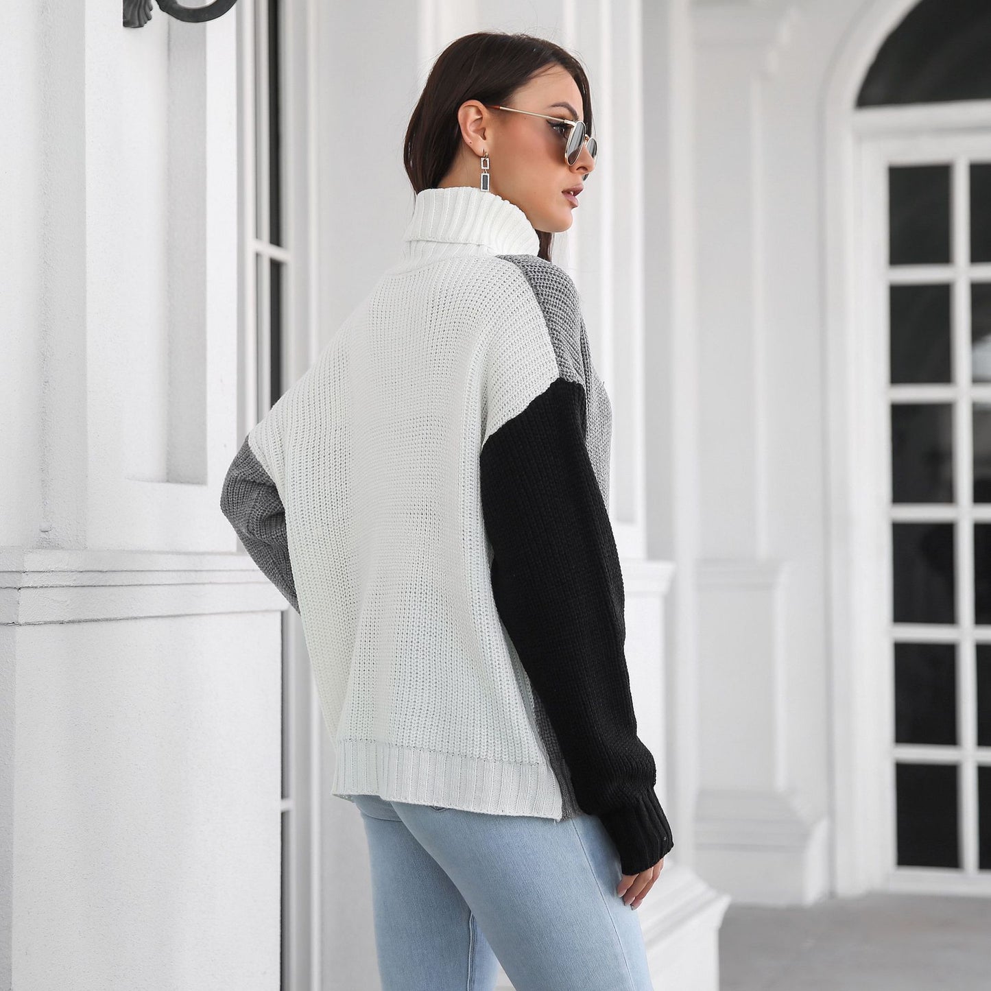 Ladies chunky knit sweater with high collar and modern color block design Ivyshape