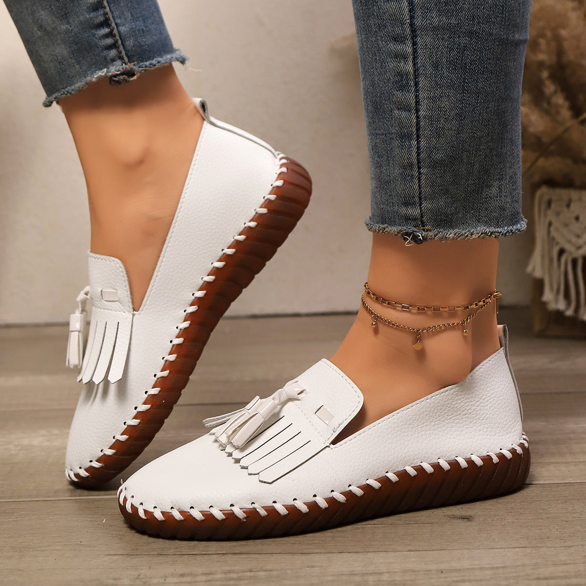Women Elegant Slip-On Moccasins with Fringe Detail and Comfortable Sole Ivyshape