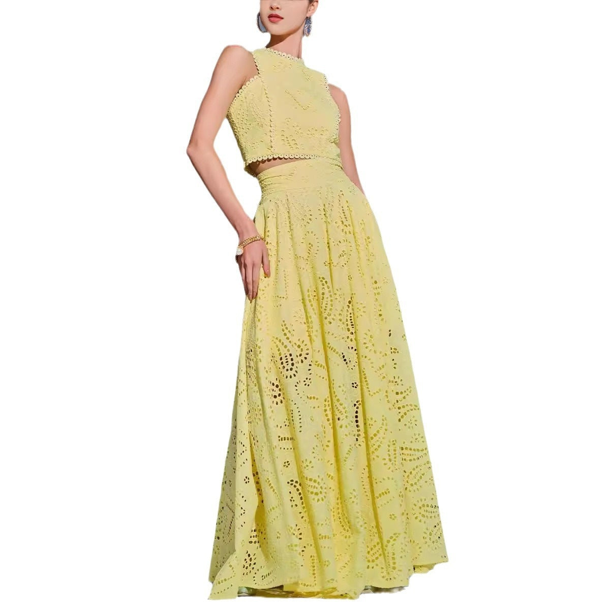 Women Elegant Two-Piece Set with Airy Lace Structure Ivyshape