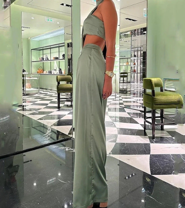 Women Stylish Two-Piece Outfit with Cropped Top and Silk Finish Ivyshape