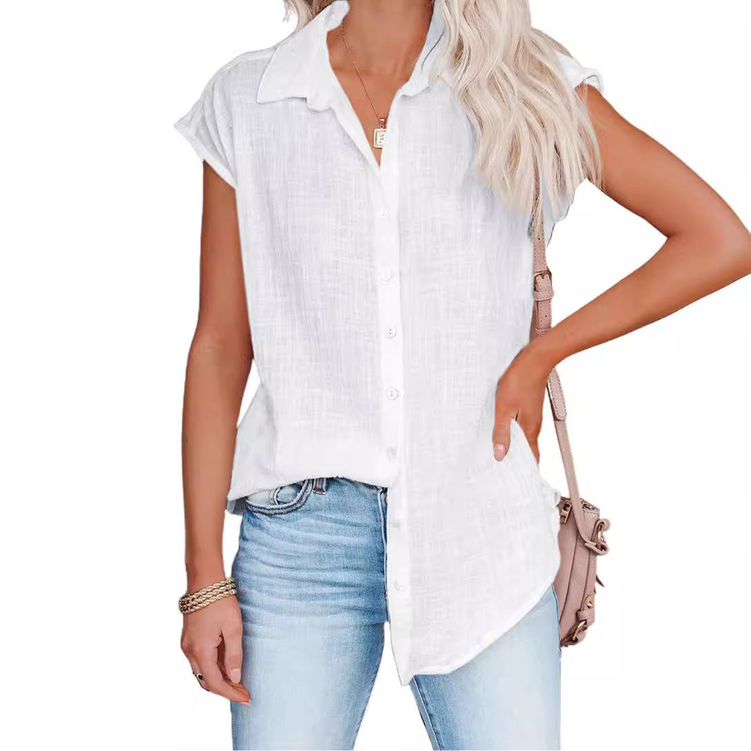 Ladies airy short-sleeve blouse made of lightweight fabric Ivyshape