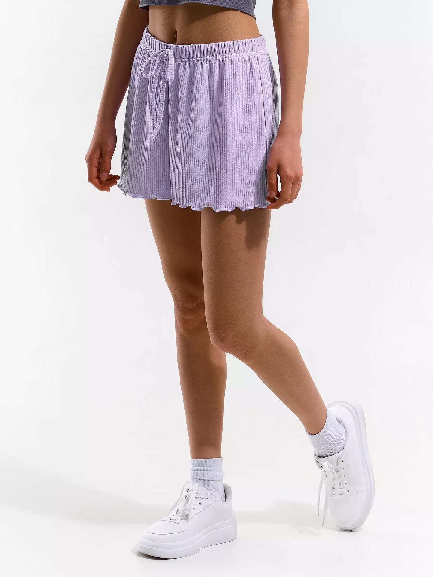 Women's Relaxed Fit Ruffle Hem Shorts Ivyshape