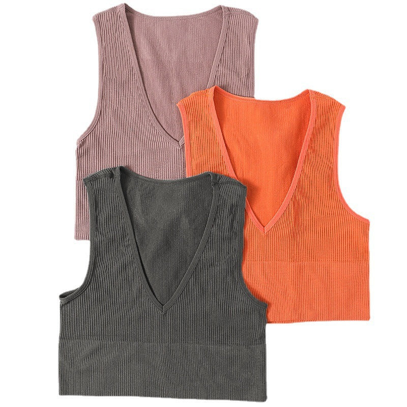 Ladies sporty V neck crop top made of ribbed knit Ivyshape