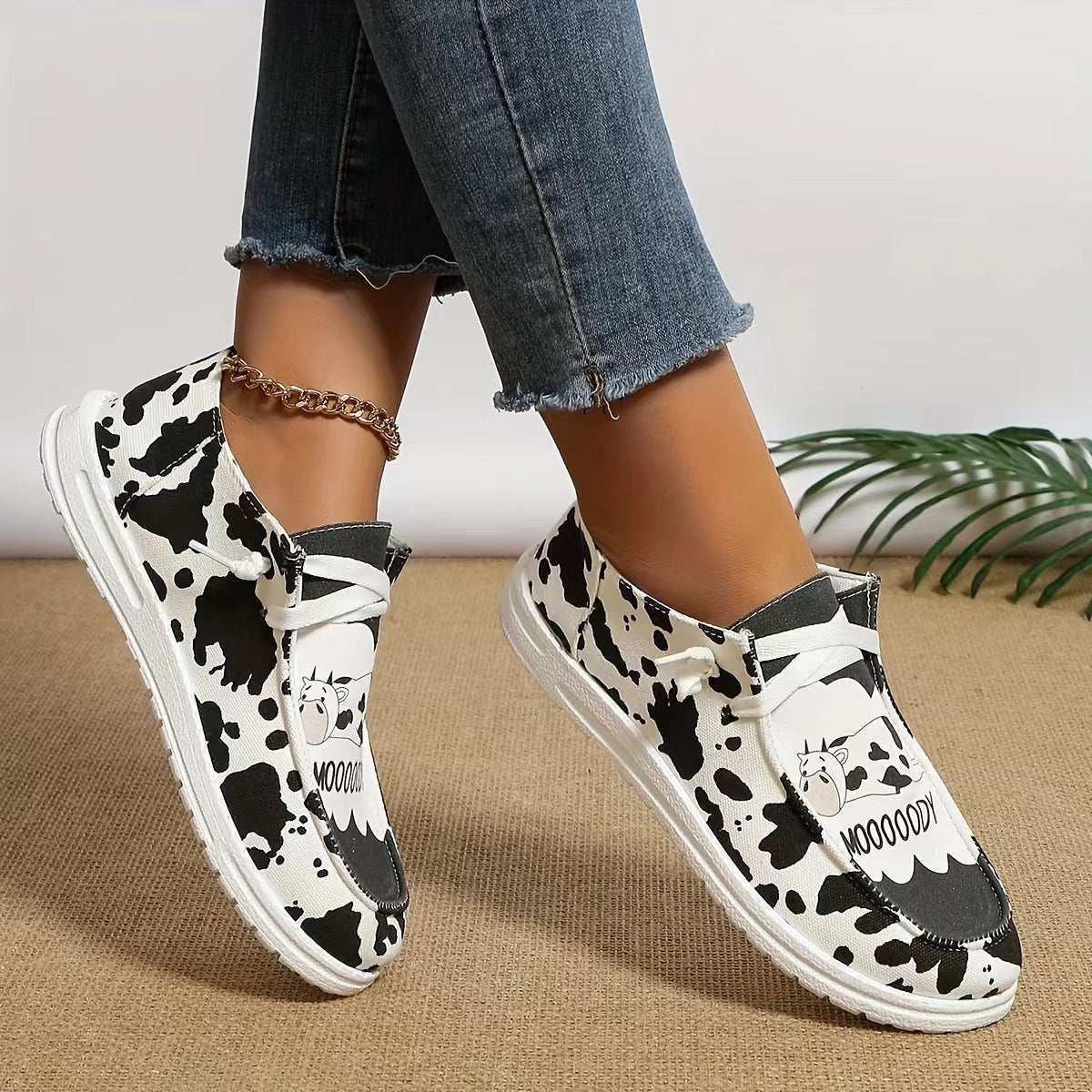 Ladies Comfortable Casual Shoes with Fashionable Design and Elastic Inserts Ivyshape