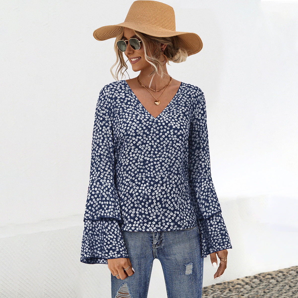 Women's blouse with wide bell sleeves and floral design Ivyshape