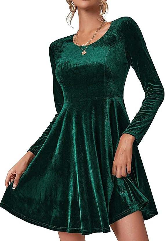 Ladies fine velvet dress with a wide skirt and long sleeves Ivyshape