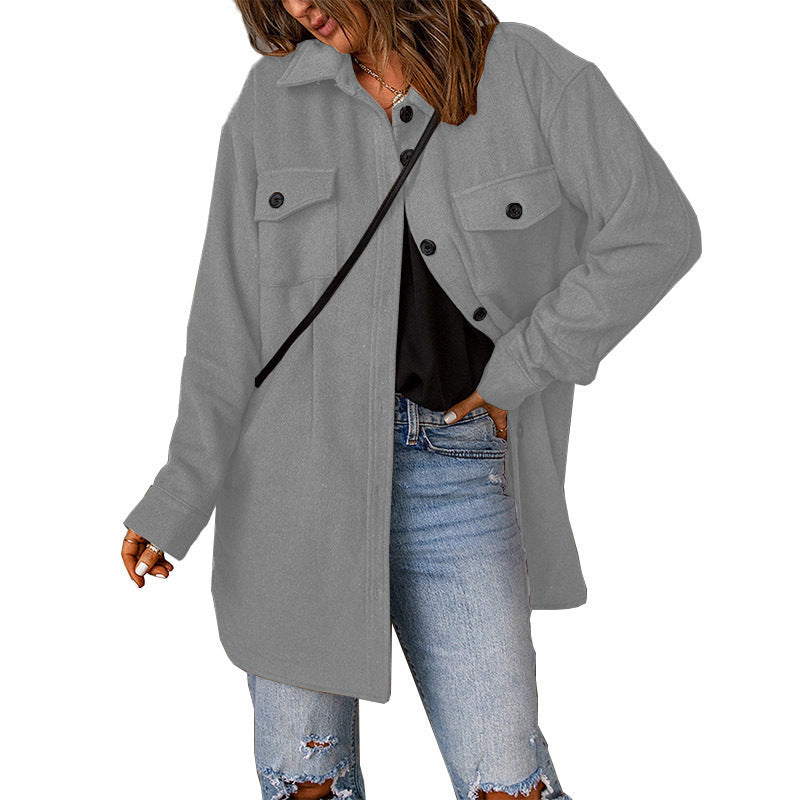 Women's overshirt made of soft fleece with pockets and button details Ivyshape