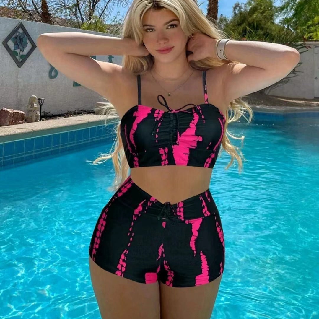 Women's top with casual shorts and contrasting tie-dye pattern Ivyshape