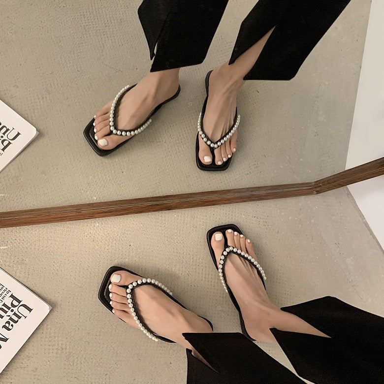 Women's bathing shoes with elegant pearl details and non-slip sole Ivyshape