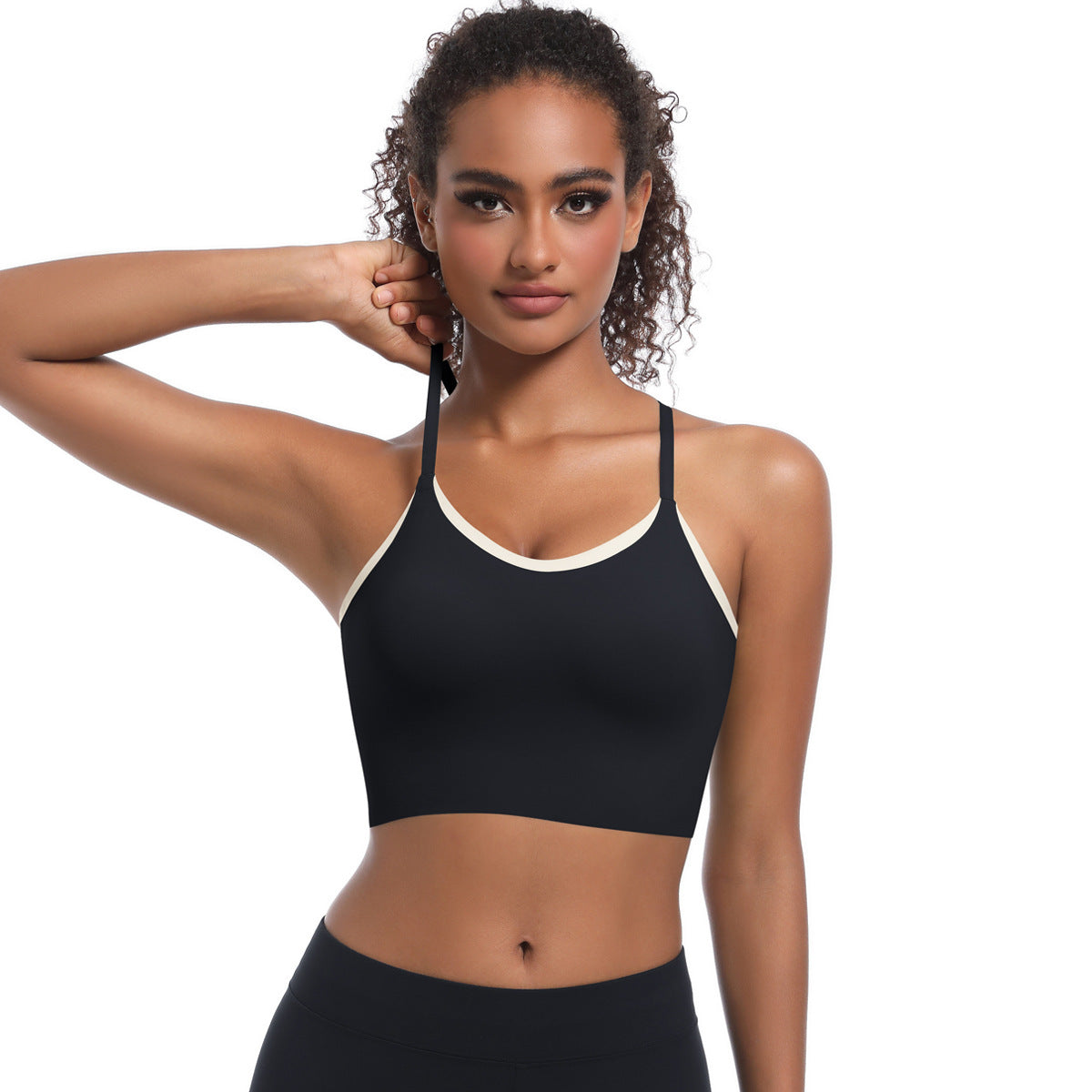 Women's sport bustier with adjustable straps and seamless design Ivyshape