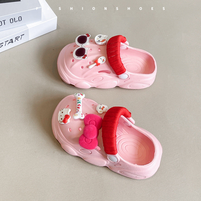 Ladies summer clogs with playful design and elastic strap Ivyshape