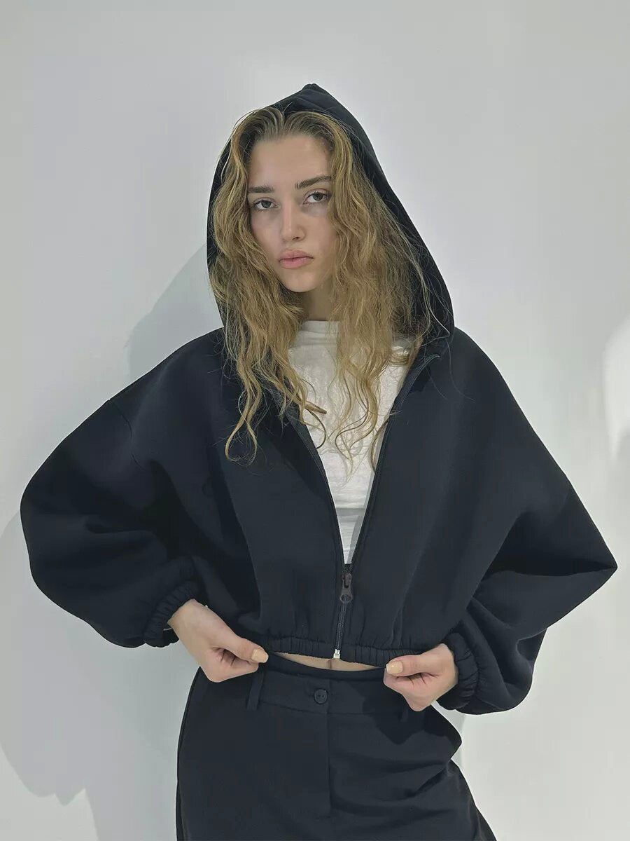 Women's cropped hoodie with oversized sleeves Ivyshape
