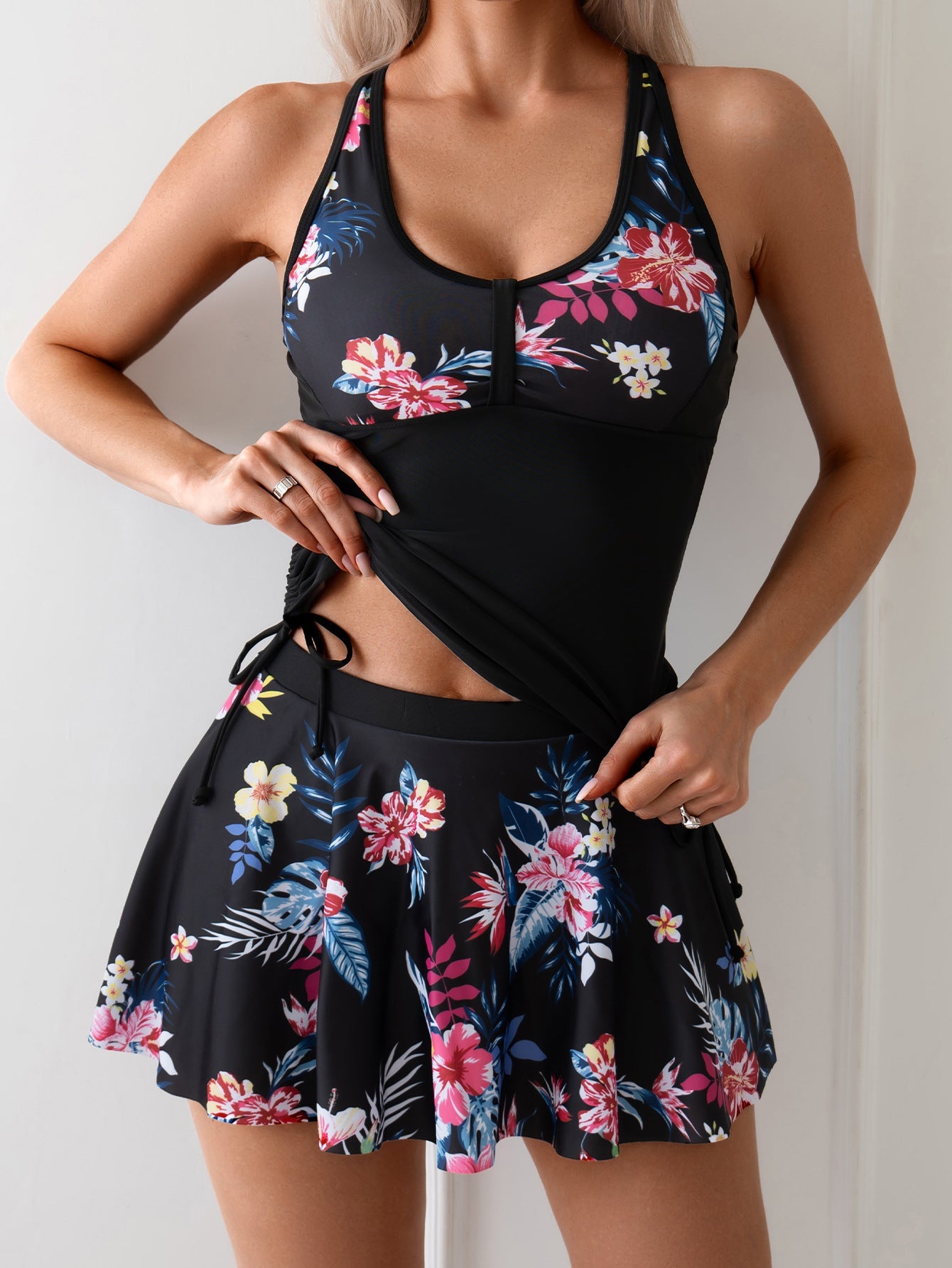 Women's tankini set with fashionable skirt and floral design Ivyshape