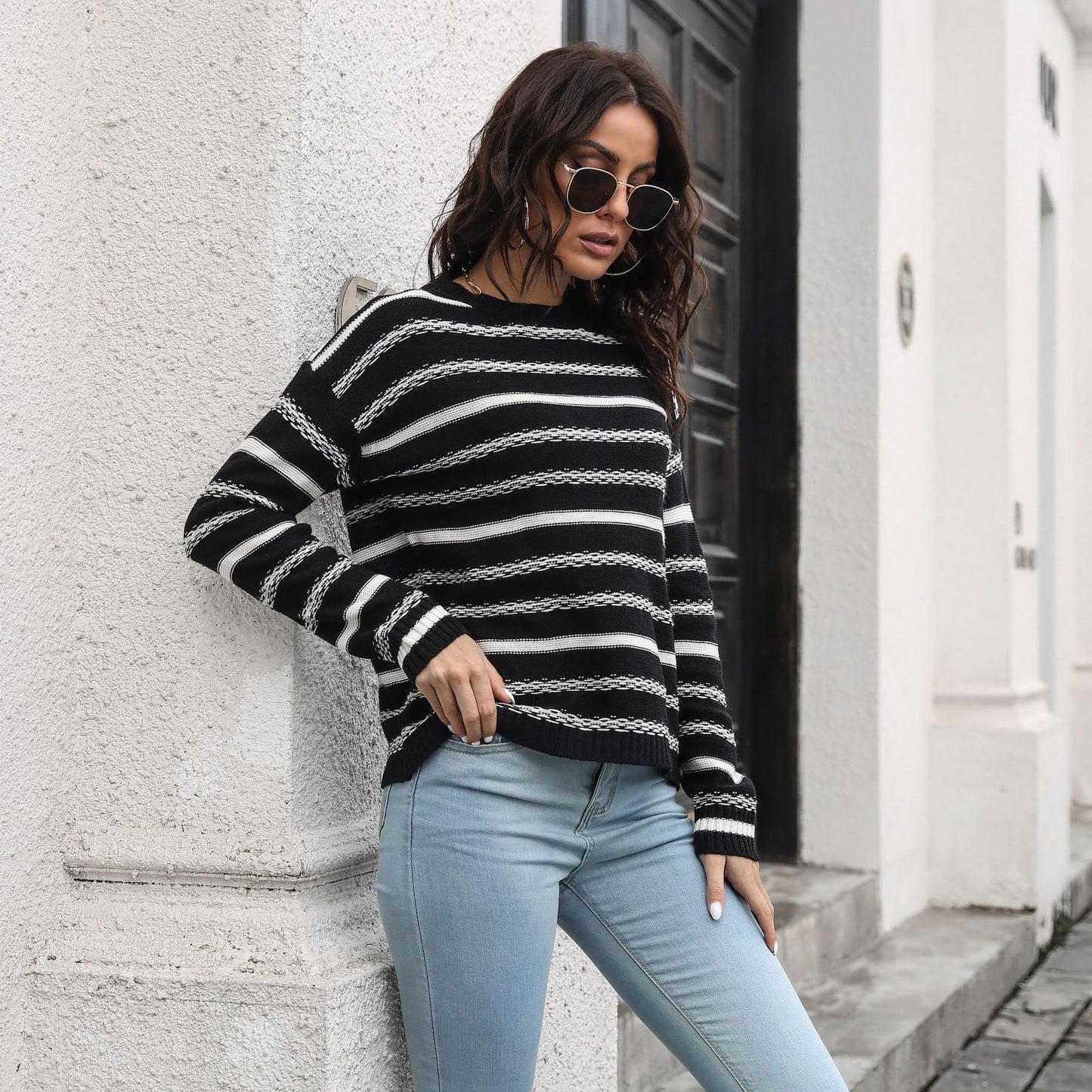 Ladies Casual Knit Sweater with Modern Stripe Pattern and Comfortable Fit Ivyshape