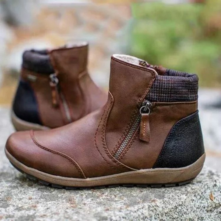Ladies practical and cozy winter ankle boots with side zipper and elastic waistband Ivyshape