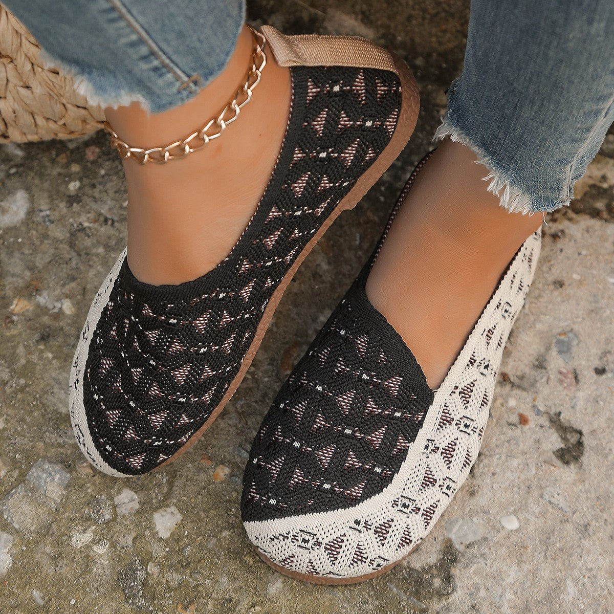 Women's Breathable Slip-On Shoes with Fashionable Knit Design Ivyshape