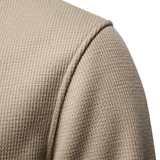 Men's long-sleeve pullover with button placket and textured fabric Ivyshape