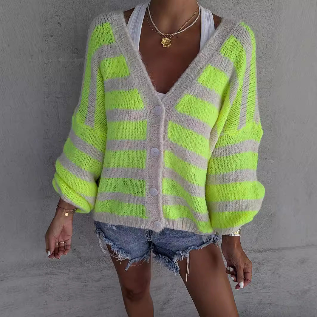 Women Oversized Cardigan with modern striped pattern and casual cut Ivyshape
