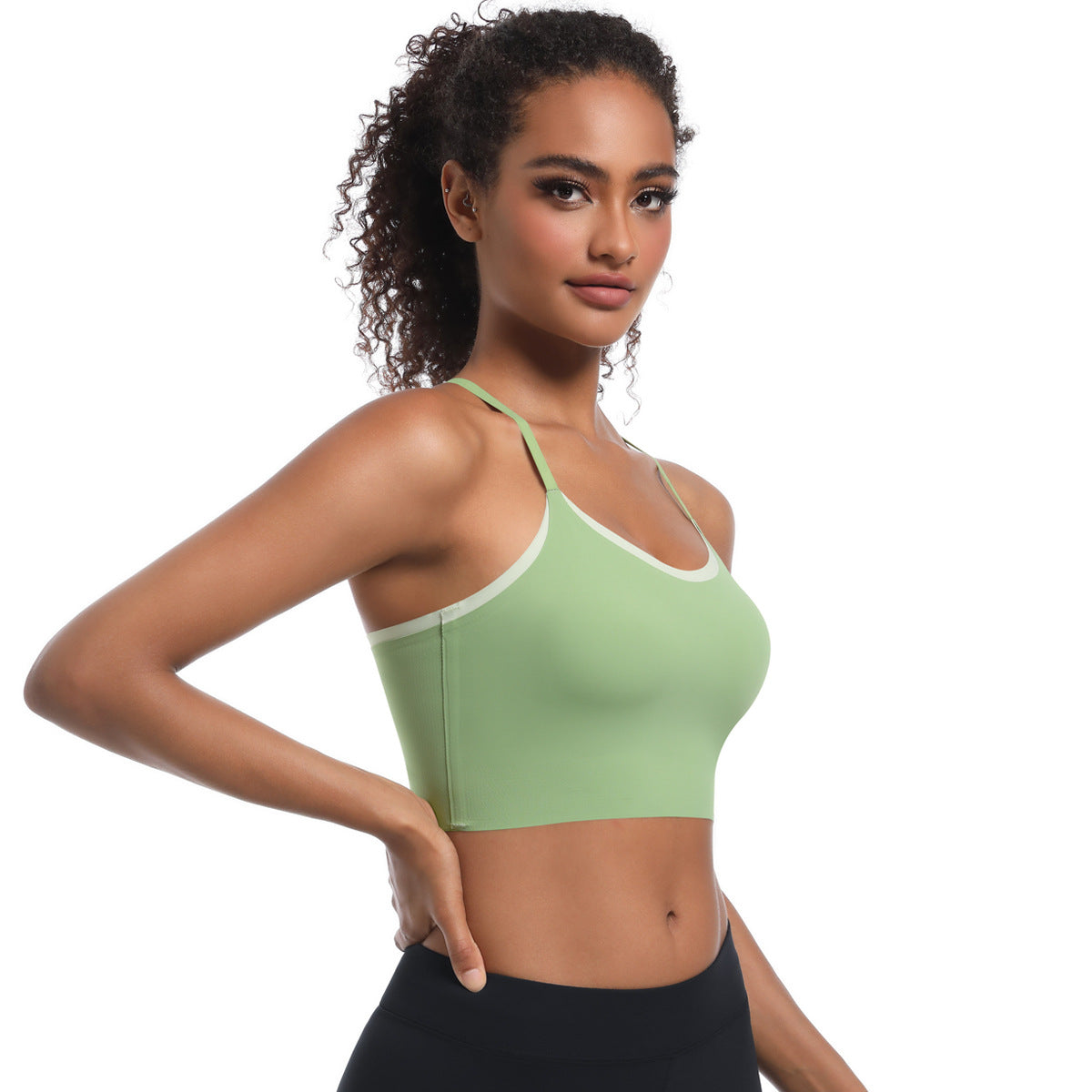 Women's sport bustier with adjustable straps and seamless design Ivyshape