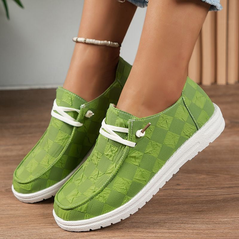 Ladies casual shoes with cheerful cloverleaf design Ivyshape