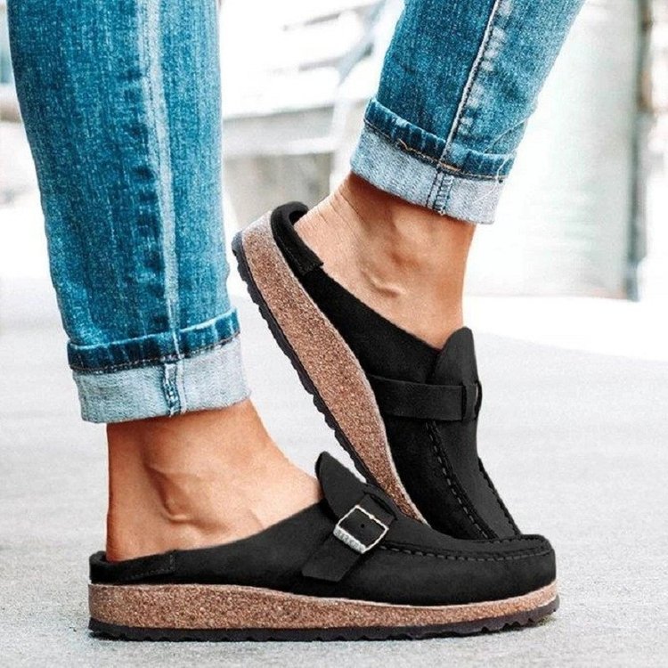 Women's clogs with elegant buckle design and comfortable footbed Ivyshape