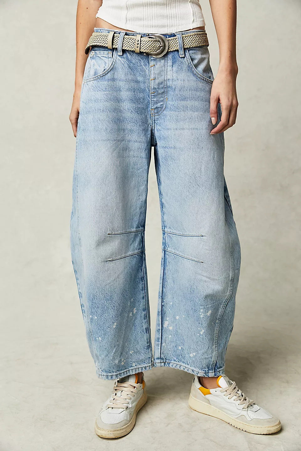 Women Wide Jeans in Vintage Style Ivyshape