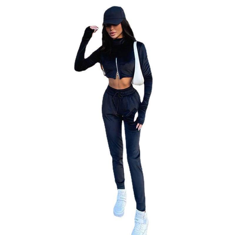 Ladies casual tracksuit with short top and high collar Ivyshape