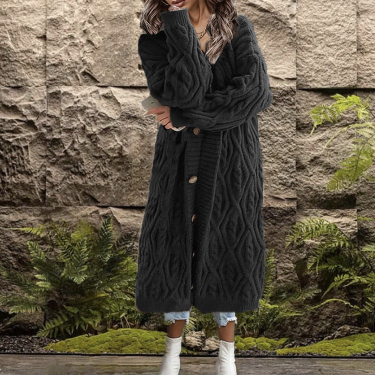 Women's chunky knit kimono with trendy cable pattern and practical pockets Ivyshape