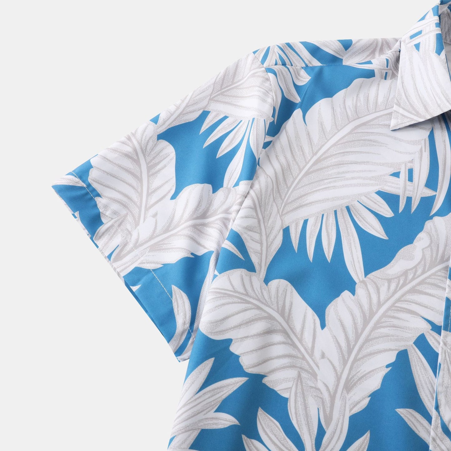 Men's Short Sleeve Shirt with Tropical Leaf Design and Comfortable Fit Ivyshape
