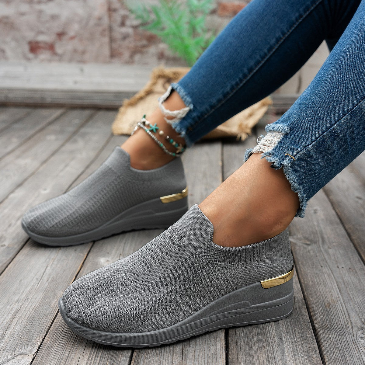 Women's Comfortable Slip-On Wedge Shoes with Elastic Upper Ivyshape