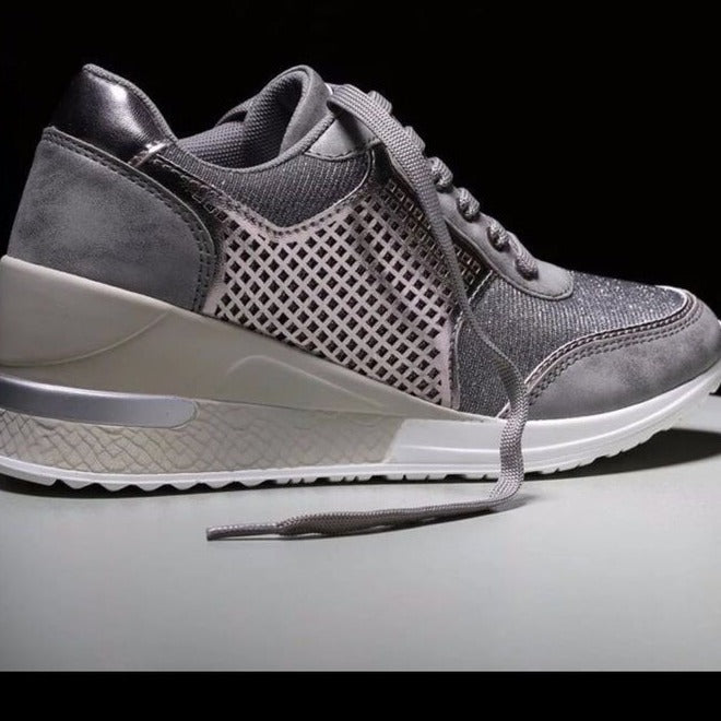 Women's fashionable wedge sneakers with stylish animal print and breathable surface Ivyshape