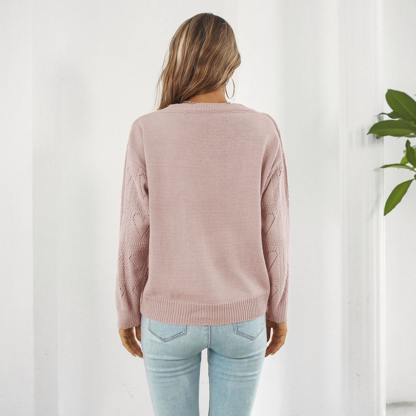 Ladies fashionable knitted sweater with heart pattern and V-neck Ivyshape