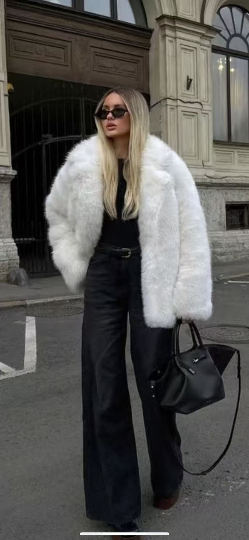 Women's Elegant Oversized Faux Fur Coat with Wide Cut Sleeves Ivyshape