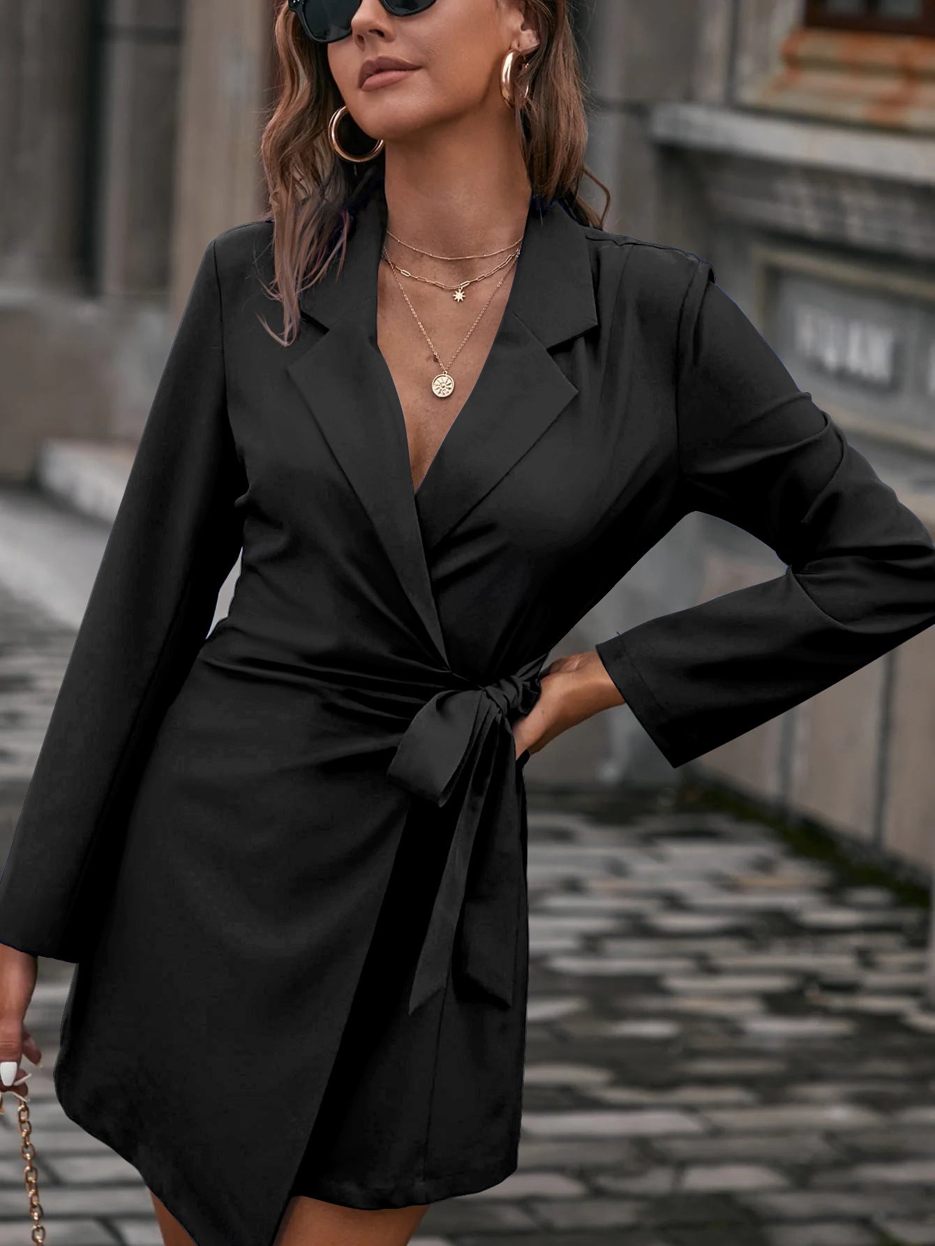 Women's wrap dress with tailored fit and wide collar Ivyshape