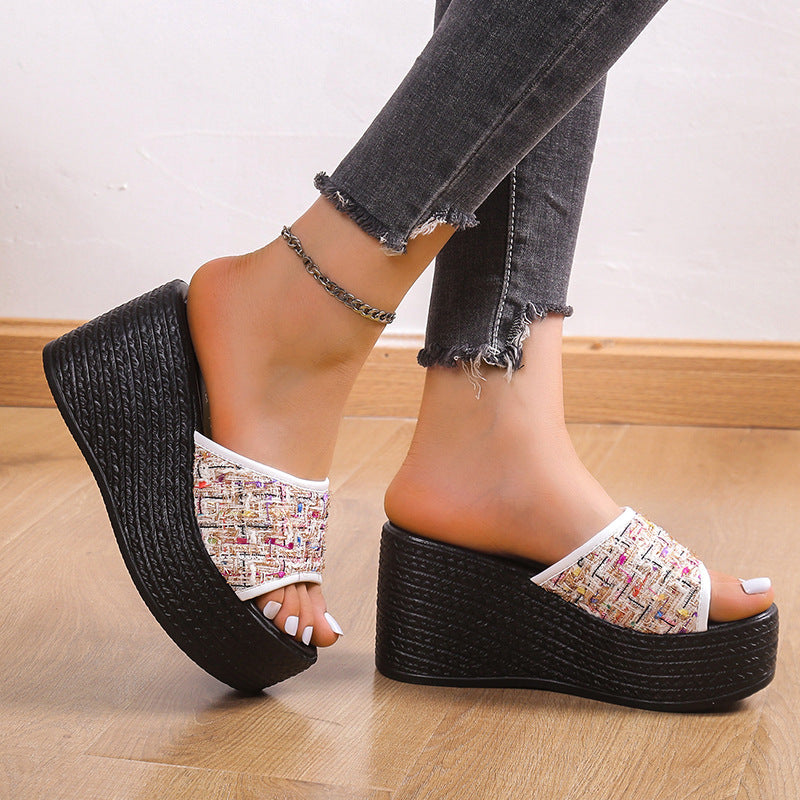 Ladies wedge mules with modern textile accents and non-slip platform sole Ivyshape
