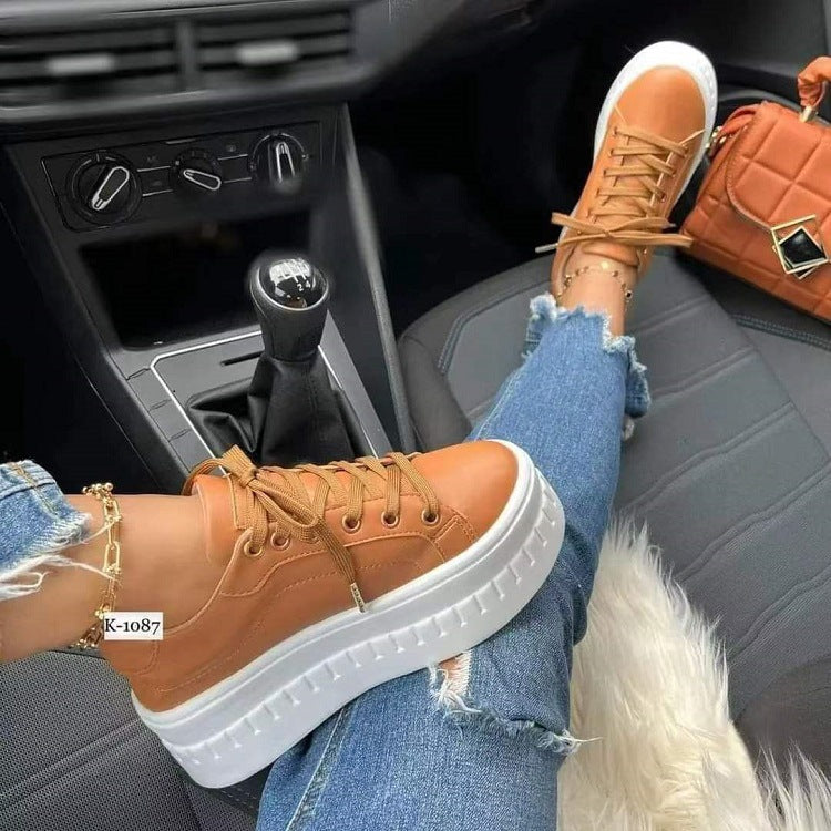 Women's platform sneakers with fashionable design and breathable sole Ivyshape