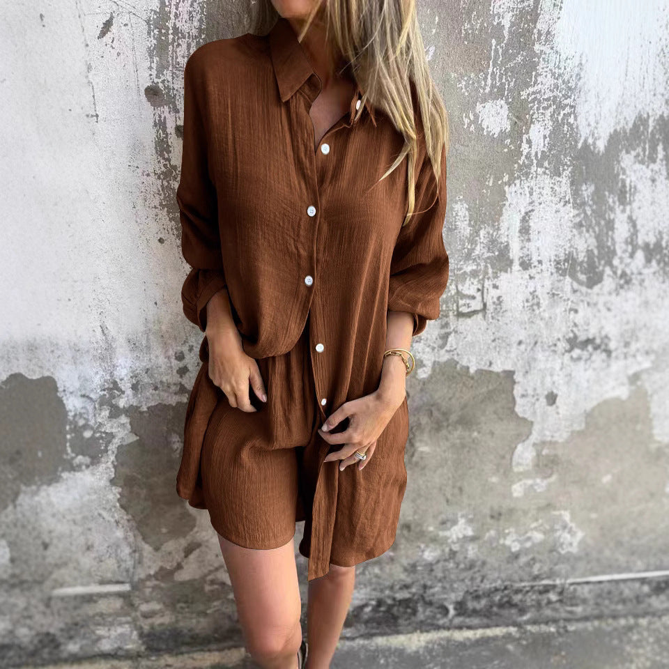 Ladies long-sleeved shirt blouse in oversized style with button placket Ivyshape