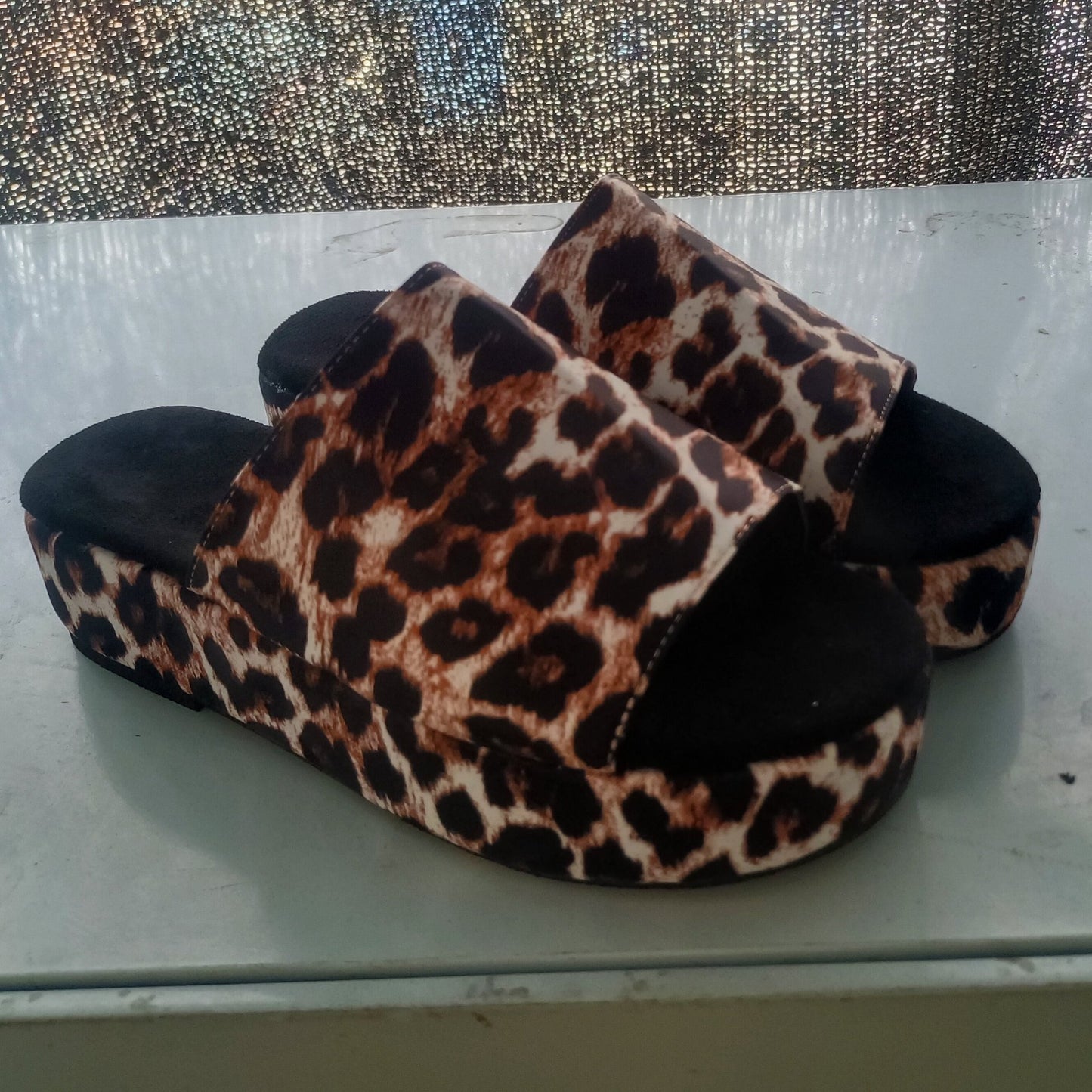 Women Clogs in modern camouflage design Ivyshape